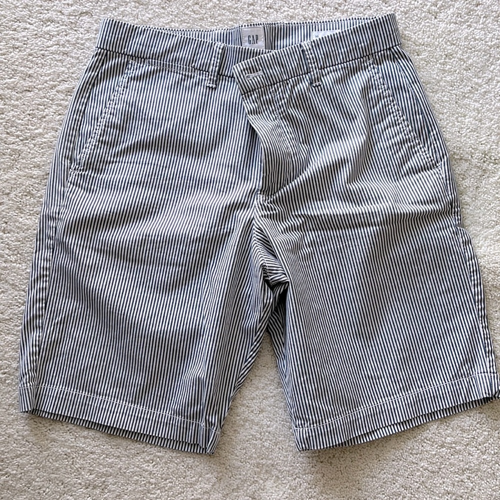 Gap Flex Flat Front Shorts